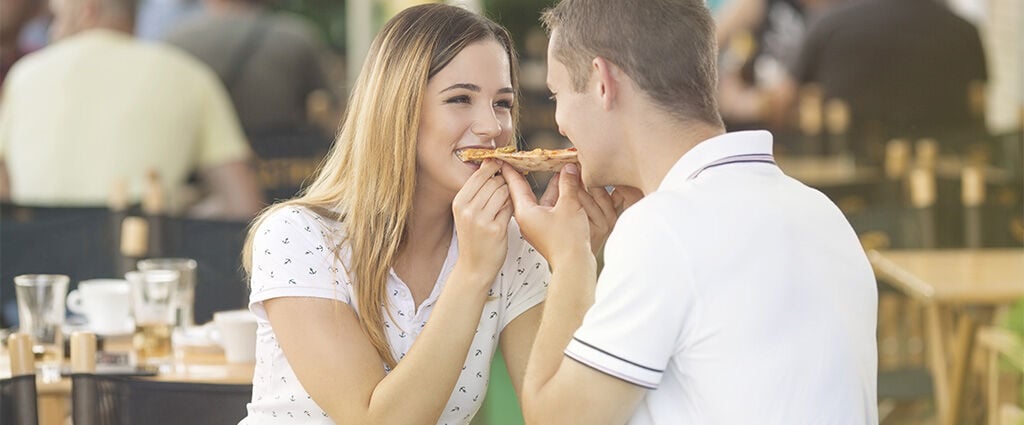 ¿Cómo viajar en verano y mantener una alimentación saludable?